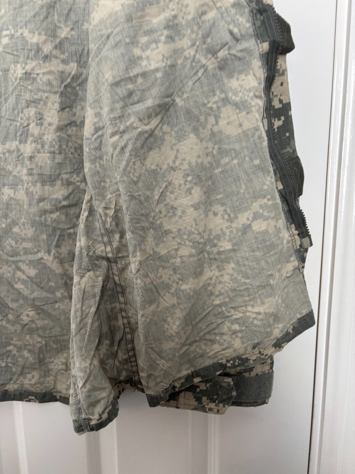 Surplus US Army ACU Combat Uniform Jacket -Size Medium-Regular - The Militaria Shop