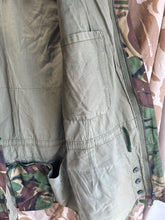 Charger l&#39;image dans la galerie, Genuine British Army 1968 Pattern DPM Combat Smock - Size 4 - 40&quot; Chest
