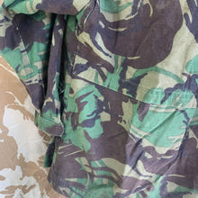 Charger l&#39;image dans la galerie, Genuine British Army Smock Combat Jungle DPM Camouflage - Size 160/88
