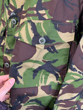 Load image into Gallery viewer, Genuine British Army DPM Lightweight Combat Jacket - Size 160/104
