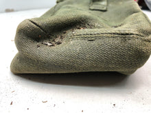 Charger l&#39;image dans la galerie, Original WW2 Canadian Army 37 Pattern Bren Pouch - Used Condition
