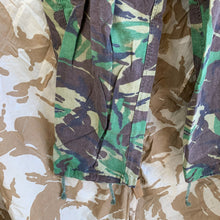 Charger l&#39;image dans la galerie, British Army DPM Camouflaged Temperate Trousers - 75/76/92 - Vintage Clothing
