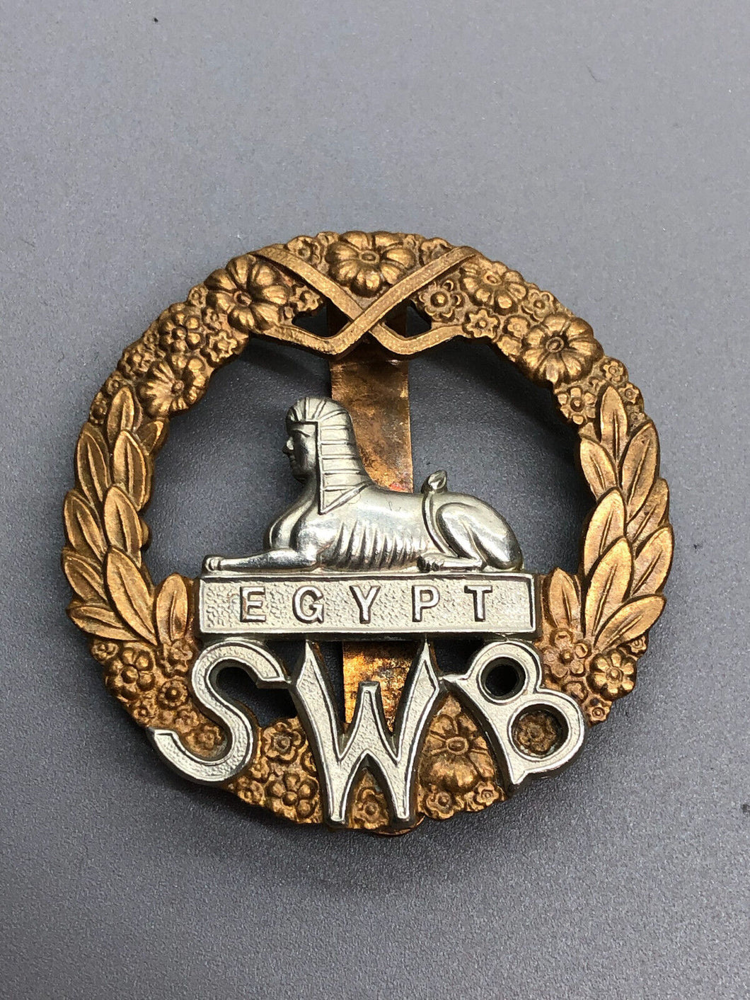 Original WW2 British Army South Wales Borderers Regiment Cap Badge