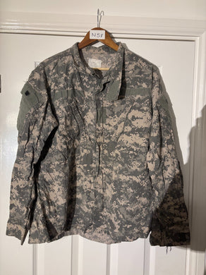 Surplus US Army ACU Combat Uniform Jacket -Size Large-Regular - The Militaria Shop