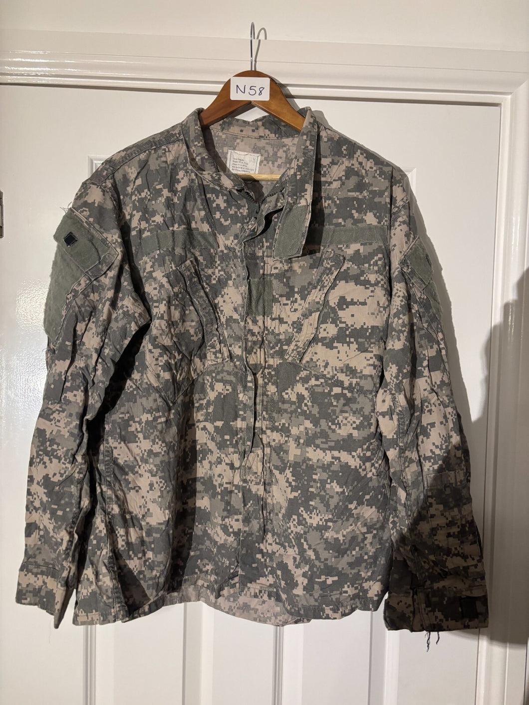 Surplus US Army ACU Combat Uniform Jacket -Size Large-Regular - The Militaria Shop