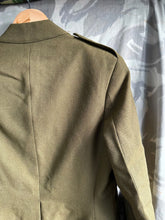 Load image into Gallery viewer, Genuine British Army No2 FAD Dress Uniform Jacket 1980 Pattern - Size 176/100/84
