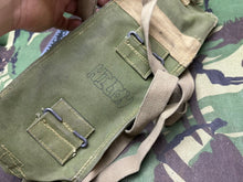 Load image into Gallery viewer, Original WW2 British Army Soldiers Assault Gas Mask Bag 1945 Dated
