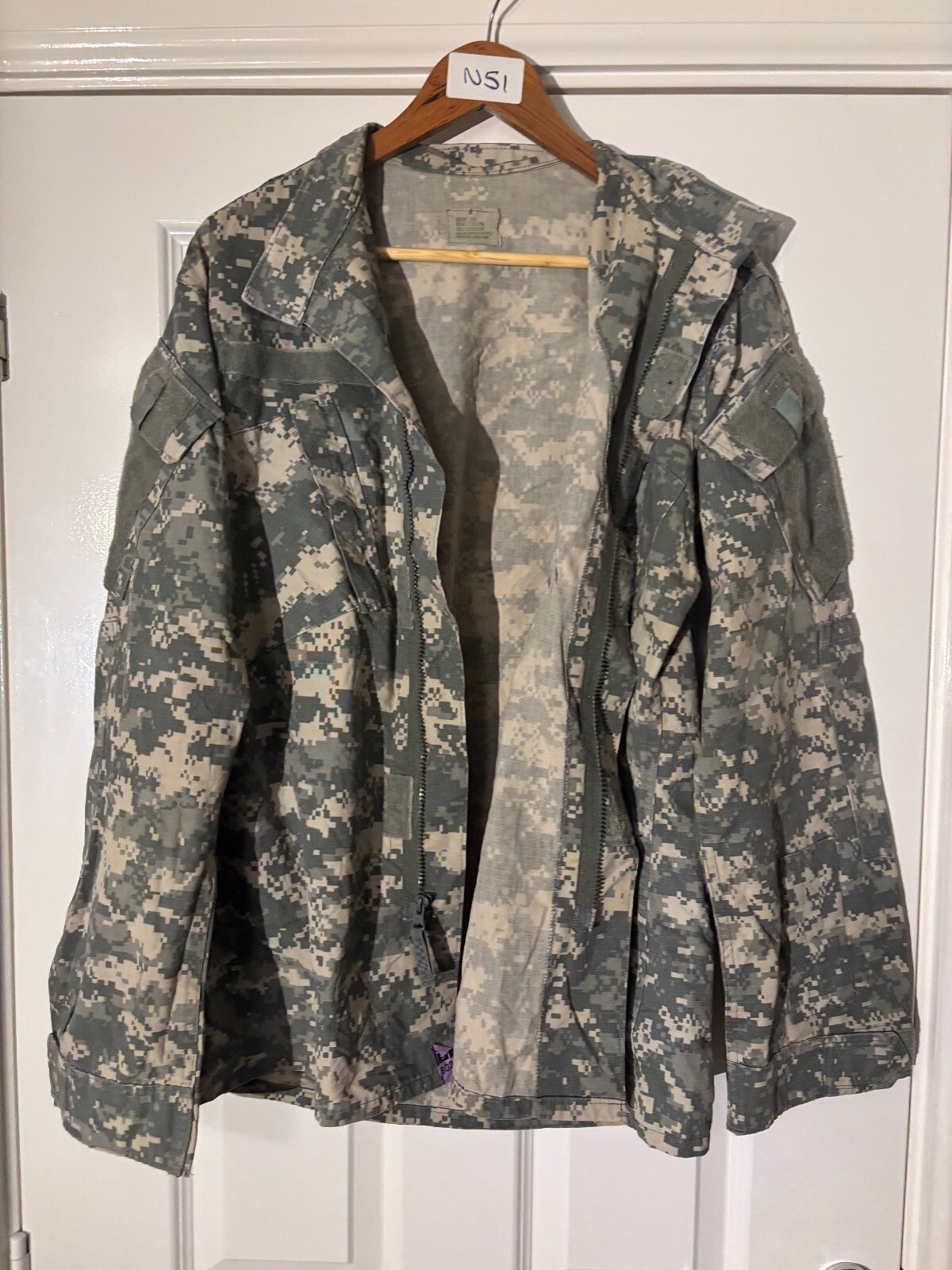 Surplus US Army ACU Combat Uniform Jacket -Size Medium-Long - The Militaria Shop