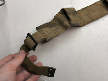 Lade das Bild in den Galerie-Viewer, Original British Army WW2 37 Pattern Radio Antenna Carrying Webbing
