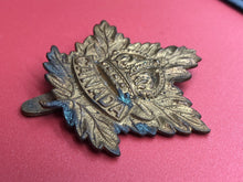 Load image into Gallery viewer, Original WW2 Canadian Army General Service Cap Badge
