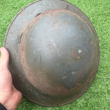 Charger l&#39;image dans la galerie, Original WW2 British Home Front Civillian Zuckerman Helmet &amp; Liner - 1941 Dated
