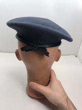 Charger l&#39;image dans la galerie, Original British Royal Air Force RAF Beret - NEW IN PACKET - Size 52cm
