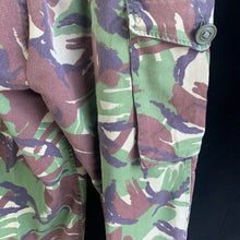 Load image into Gallery viewer, Genuine British Army DPM Camouflaged Combat Trousers Lightweight - Size 85/80/96
