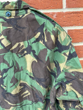 Charger l&#39;image dans la galerie, Original British Army 1968 Pattern Combat Smock Jacket - Size 3 - 46&quot; Chest
