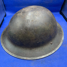 Lade das Bild in den Galerie-Viewer, Original WW2 British Army Mk2 Brodie Combat Helmet
