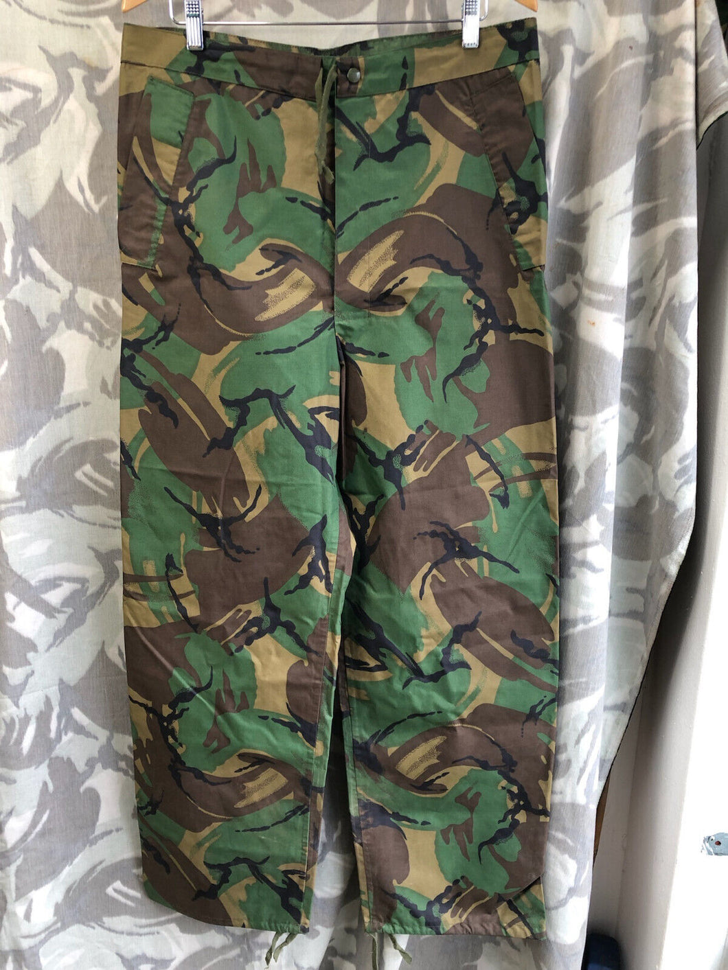 Genuine British Army DPM Camouflage Waterproof Trousers - Leg 78cm Waist 90cm