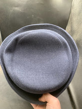 Lade das Bild in den Galerie-Viewer, Image #9
