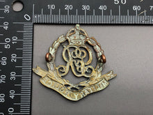 Load image into Gallery viewer, Original WW1 British Army Cap Badge - Military Police George V
