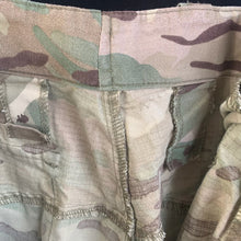 Load image into Gallery viewer, Genuine British Army Warm Weather Combat Trousers MTP Camouflage  Size 85/84/100
