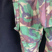 Charger l&#39;image dans la galerie, Genuine British Army DPM Combat Trousers - Size 82/88/104
