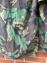 Load image into Gallery viewer, Original British Army 1968 Pattern Combat Smock Jacket - Size 3 - 46&quot; Chest
