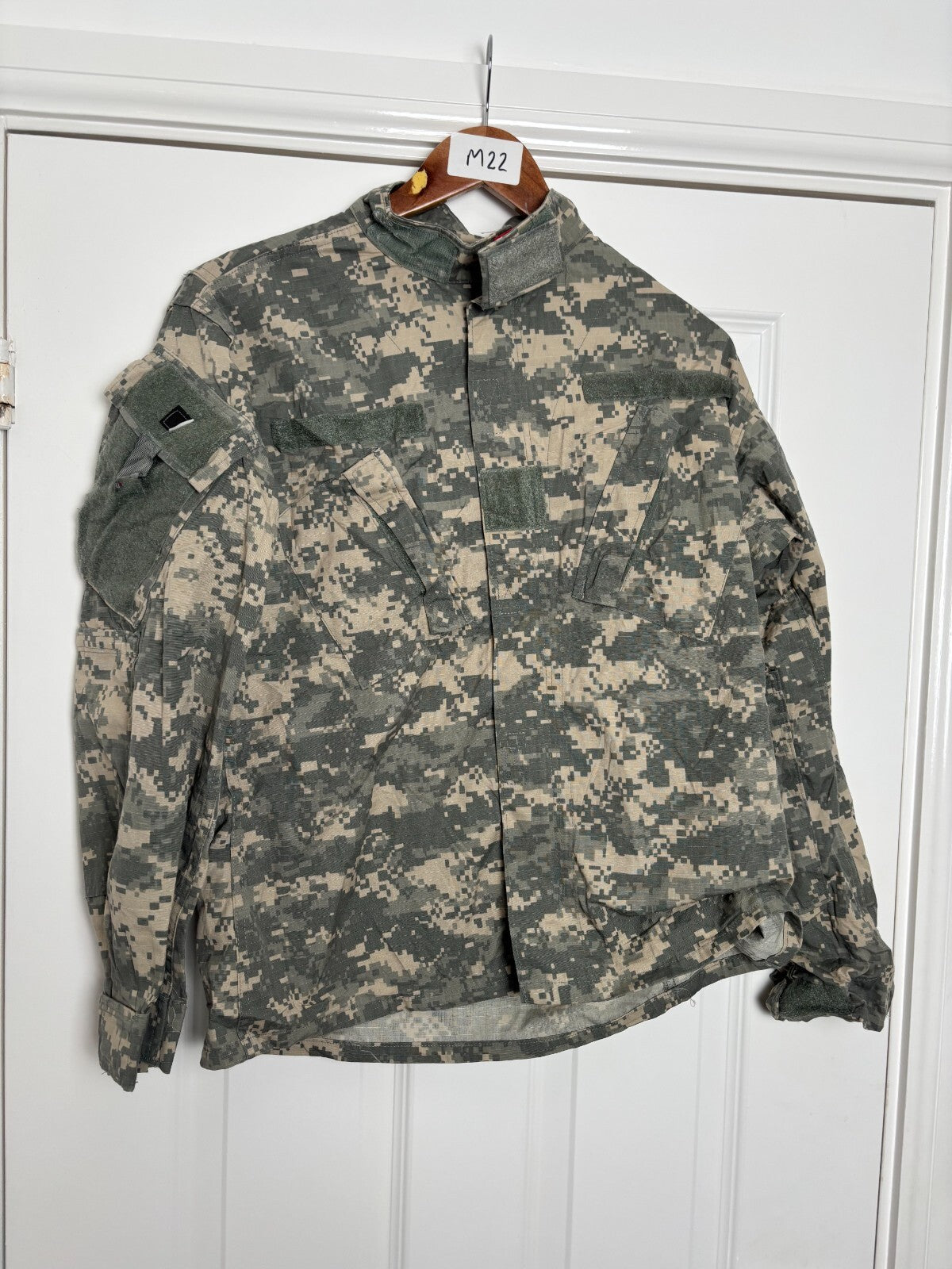 Surplus US Army ACU Combat Uniform Jacket -Size Small-Short - The Militaria Shop