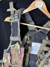 Lade das Bild in den Galerie-Viewer, Genuine Mil-Tec Army Backpack - Tactical - Load Bearing Rig - Air Soft Paintball
