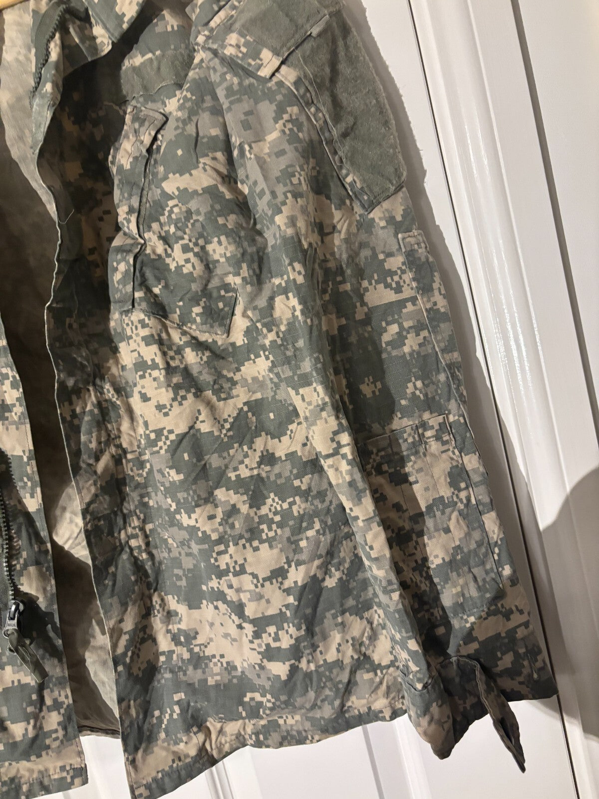 Surplus US Army ACU Combat Uniform Jacket -Size Small-Long - The Militaria Shop