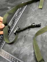 Lade das Bild in den Galerie-Viewer, Genuine British Army Equipment Strap Pair - Fit to the Yokes
