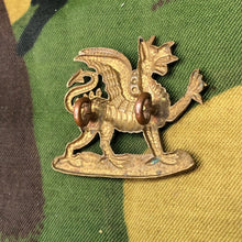Load image into Gallery viewer, Original British Army WW2 Cap Badge - Buffs (Royal East Kent Regiment) - The Militaria Shop
