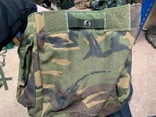 Charger l&#39;image dans la galerie, Surplus British Army DPM Haversack Shoulder Bag-Missing Straps
