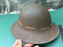 Charger l&#39;image dans la galerie, Original WW2 British Home Front Civillian Zuckerman Helmet 1941 Dated &amp; Liner
