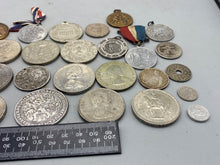 Load image into Gallery viewer, Original Group of Commemorative British Coins &amp; Medals etc
