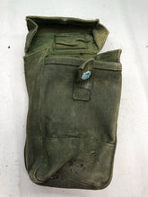 Charger l&#39;image dans la galerie, Original WW2 Canadian Army 37 Pattern Bren Pouch - Used Condition
