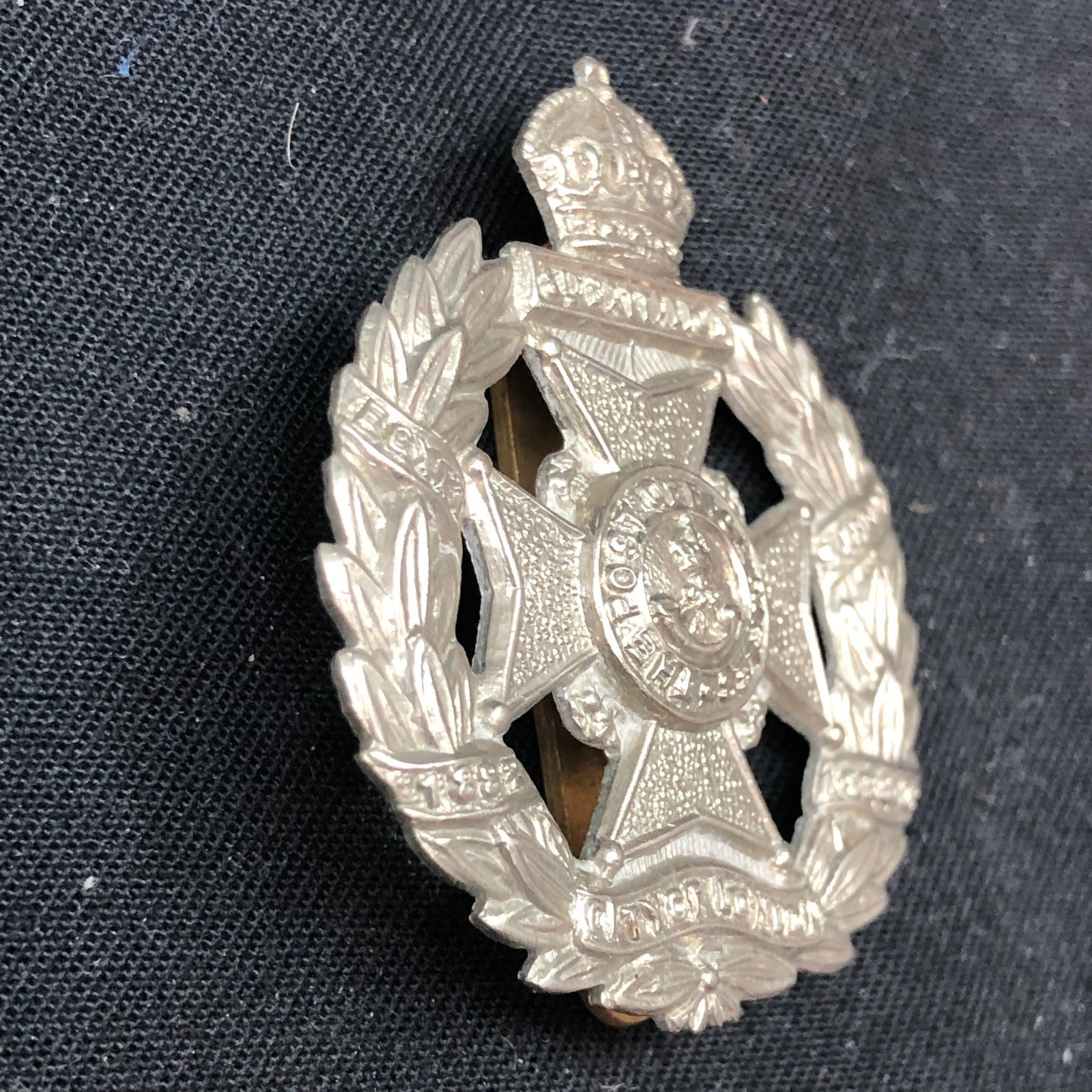 Genuine WW2 British Army Brass Cap Badge - Post Office Rifles - The Militaria Shop