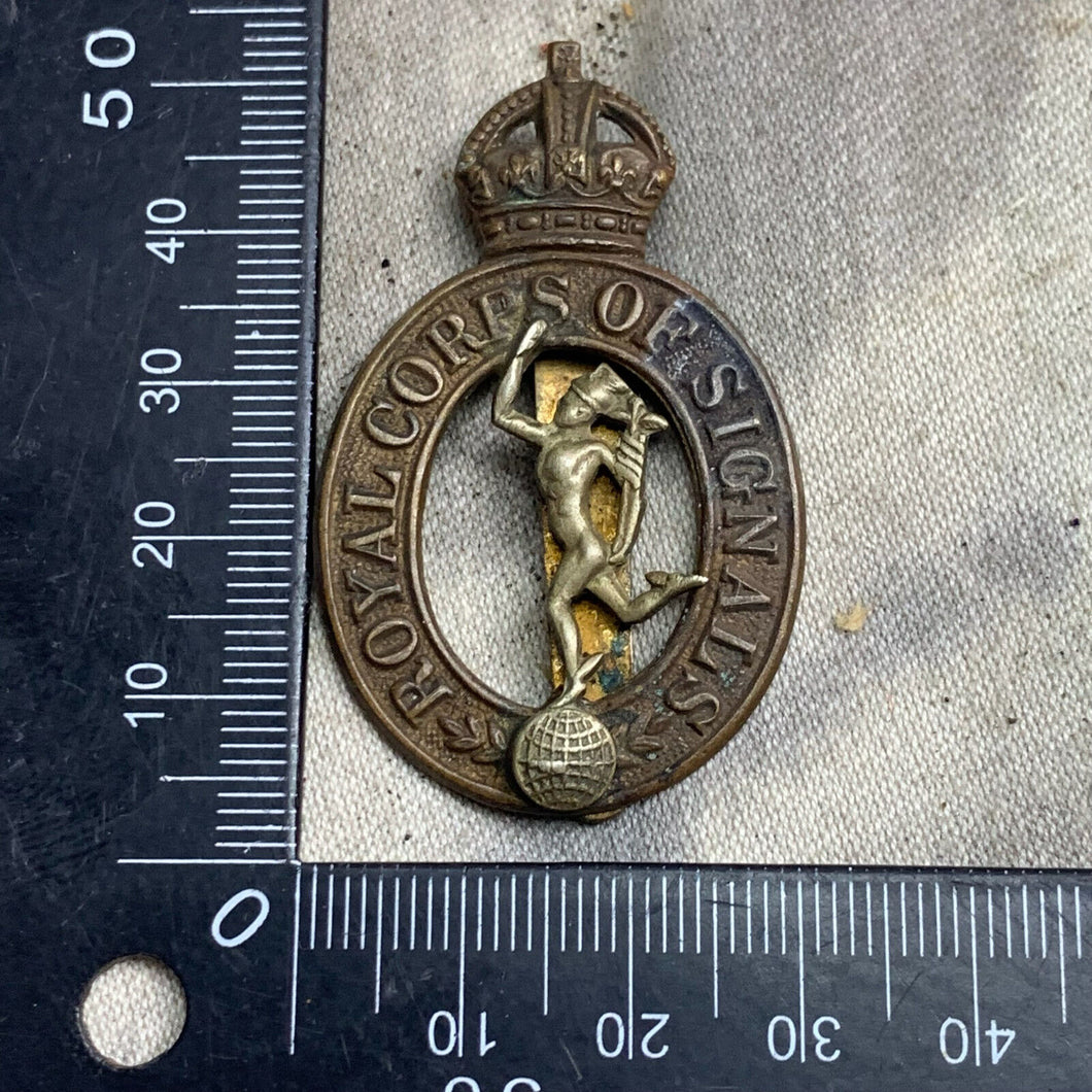 Original WW2 British Army Royal Corps of Signals Cap Badge