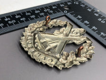 Load image into Gallery viewer, Original WW2 British Army Cameron Highlanders Scottish Cap Badge
