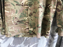 Charger l&#39;image dans la galerie, Genuine British Army MTP Camo Combat Jacket - 180/104
