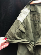 Charger l&#39;image dans la galerie, Genuine British Army OD Green Lightweight Combat Trousers - Size 80/84/100 - The Militaria Shop
