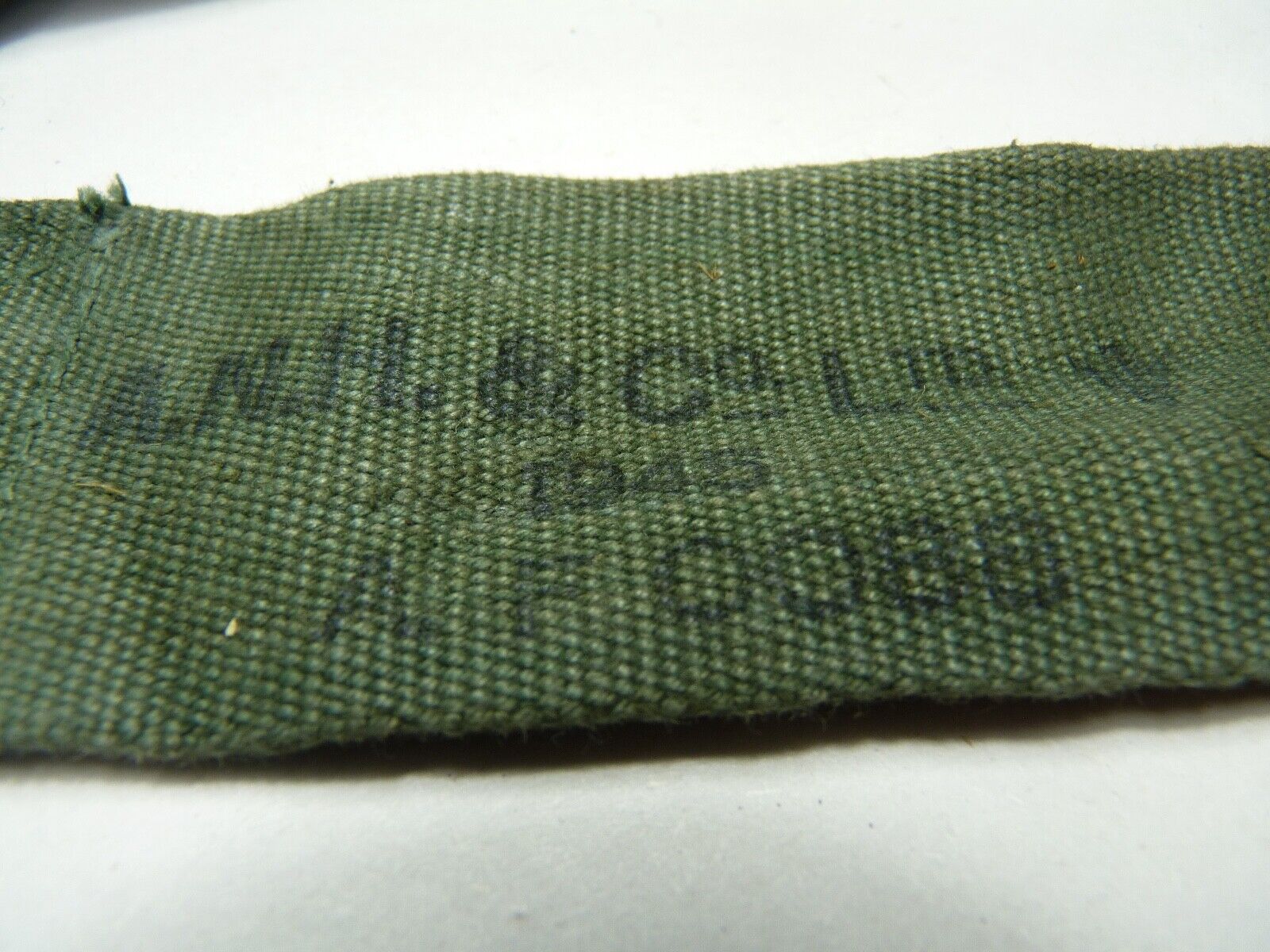 Original WW2 British Army 44 Pattern Shoulder / Extended Equipment Strap - 1945 - The Militaria Shop