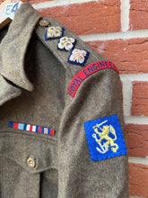 Charger l&#39;image dans la galerie, Original British Army Battledress Jacket - Rare 1947 Patt -38&quot; Chest -Captain RE
