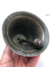 Charger l&#39;image dans la galerie, Original WW1 British Navy HMS Victory Trench Art Bronze Bell
