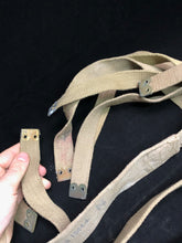 Charger l&#39;image dans la galerie, Original WW2 British Army 37 Pattern Shoulder Strap - Wartime Dated
