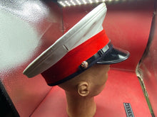 Lade das Bild in den Galerie-Viewer, Original Royal Navy - Royal Marines Peaked Cap with Buttons &amp; Chinstrap Size 57
