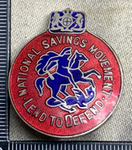 Lade das Bild in den Galerie-Viewer, Original WW2 National Savings Movement Lapel Badge
