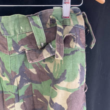 Charger l&#39;image dans la galerie, Genuine British Army DPM Combat Trousers - Size 76/88/104
