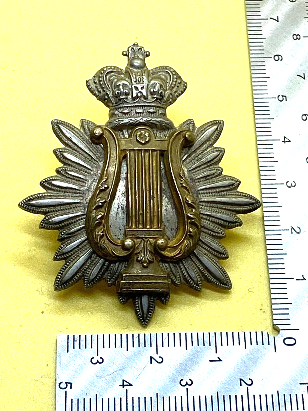 Original British Army - Victorian Crown Volunteer Musicians Badge