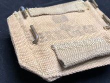 Charger l&#39;image dans la galerie, Original WW2 British Army 37 Pattern Pistol Ammo Pouch - 1942 Dated
