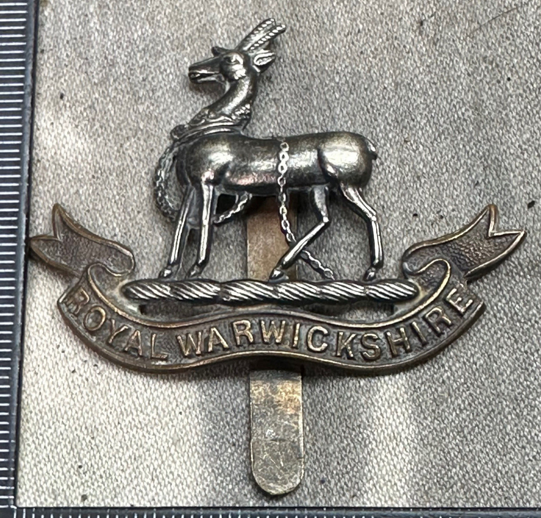 Original WW2 British Army Cap Badge - Royal Warwickshire Regiment