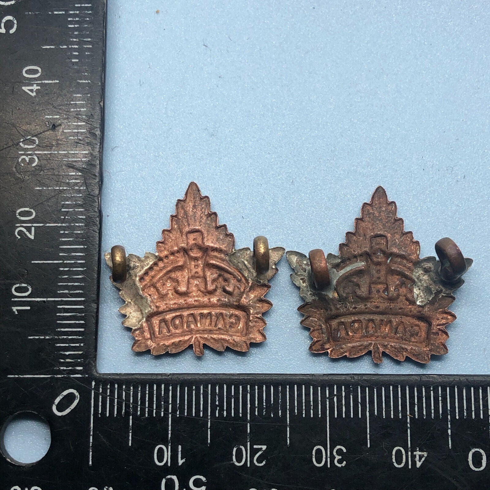 Genuine Canadian Army Maple Leaf Canada Collar Badges Pair - The Militaria Shop